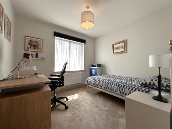 The Poppyfields, Collingham, Newark