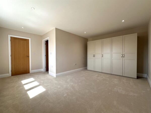 Station Road, Collingham, Newark