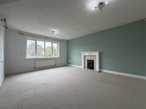 Mead Way, Balderton, Newark