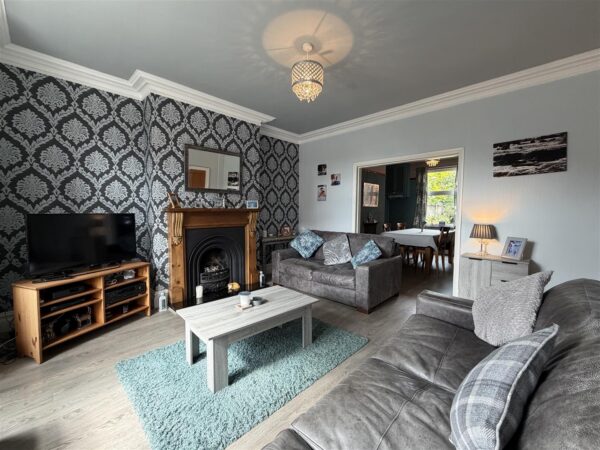 Coronation Street, New Balderton, Newark