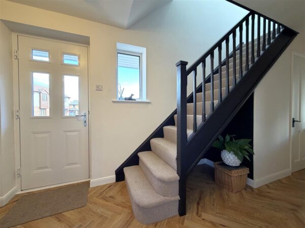 Cardinal Hinsley Close, Newark