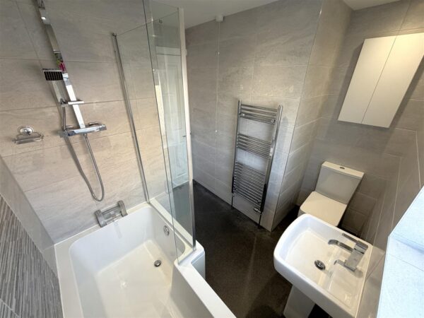 Tennyson Road, Balderton, Newark
