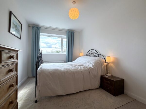 Cardinal Hinsley Close, Newark