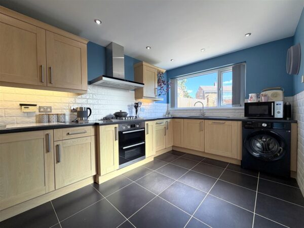 Tennyson Road, Balderton, Newark