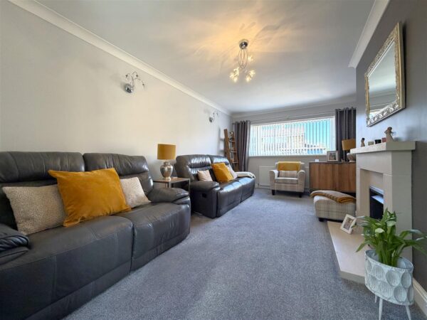 Tennyson Road, Balderton, Newark