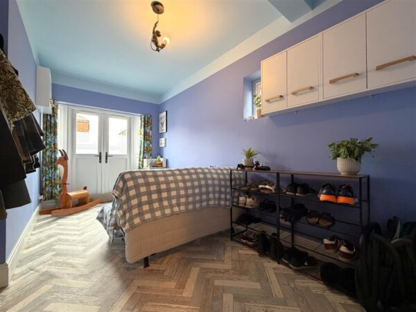 Somerset Lodge, Harewood Avenue, Newark