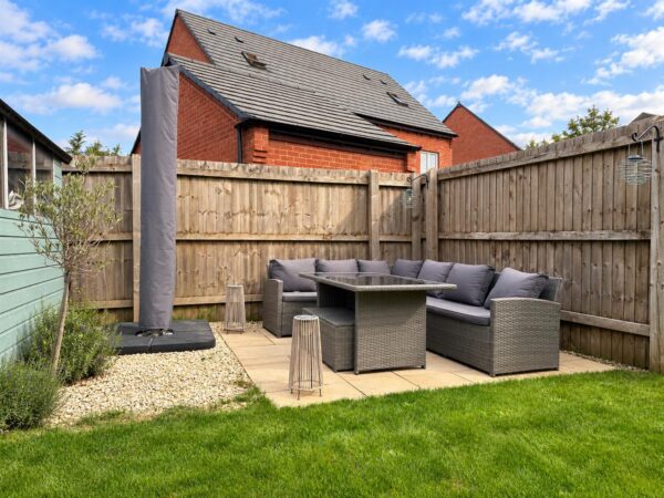 Charters Drive, Middlebeck, Newark