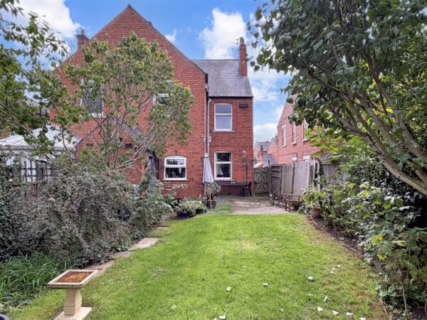 Coronation Street, New Balderton, Newark