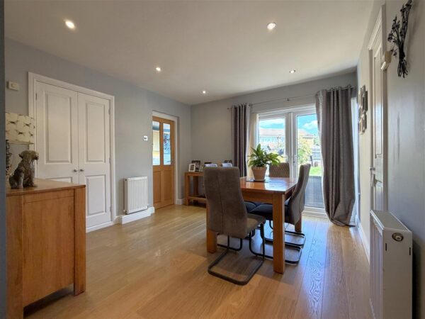 Tennyson Road, Balderton, Newark