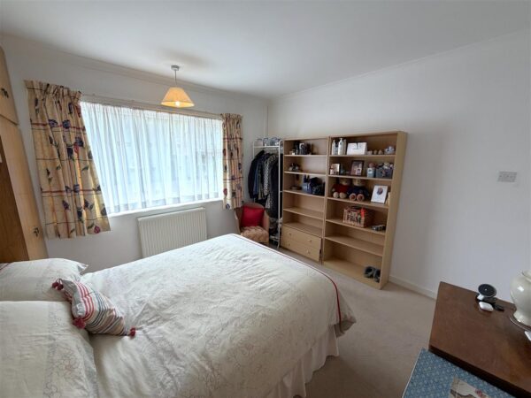 Cartref, Station Road, Collingham, Newark
