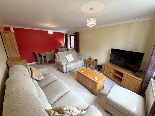 Vicarage Gardens, Balderton, Newark