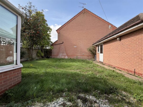 Mead Way, Balderton, Newark