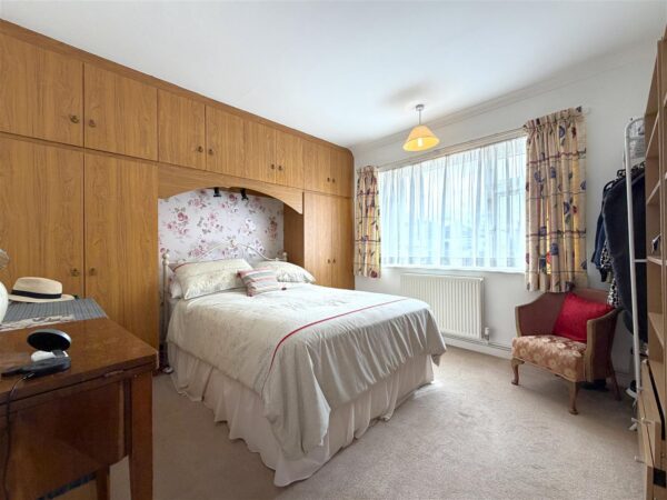 Cartref, Station Road, Collingham, Newark