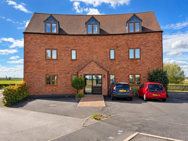 Peacocks Launde, Claypole, Newark