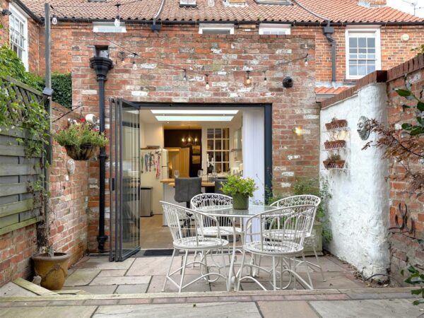 Mill Gate, Newark
