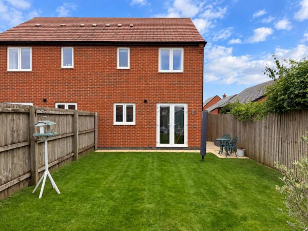 Charters Drive, Middlebeck, Newark