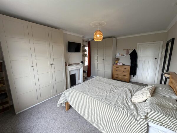 Somerset Lodge, Harewood Avenue, Newark