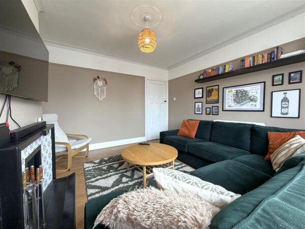 Somerset Lodge, Harewood Avenue, Newark