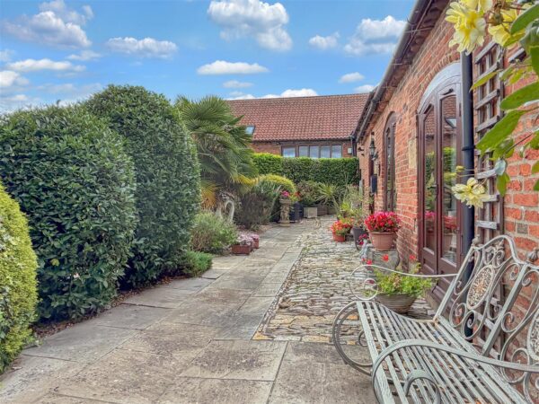 The Stables, Cleveland Farm, Main Street, Claypole, Newark