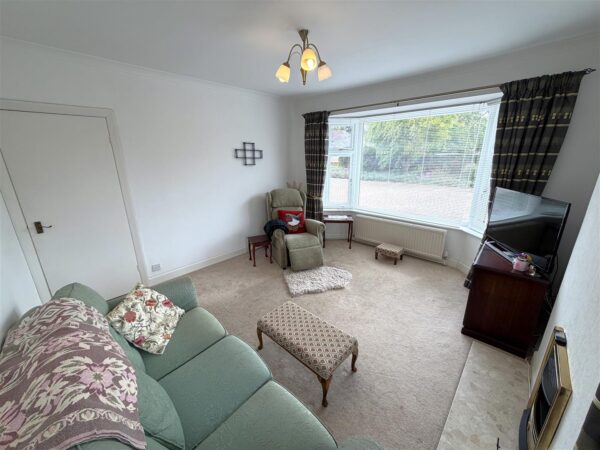 Cartref, Station Road, Collingham, Newark