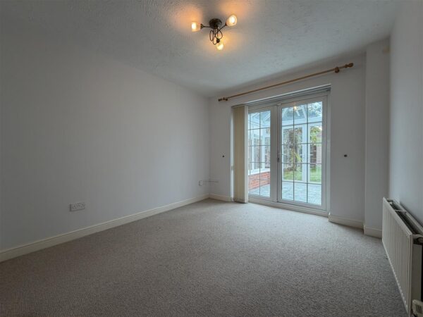 Mead Way, Balderton, Newark