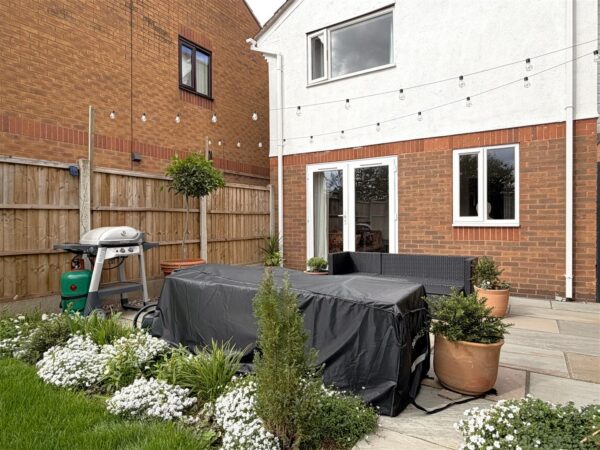 Cardinal Hinsley Close, Newark