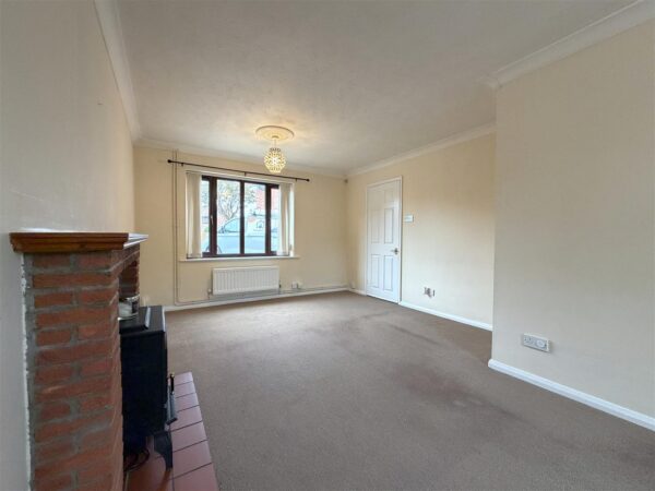 Waltham Close, Balderton, Newark