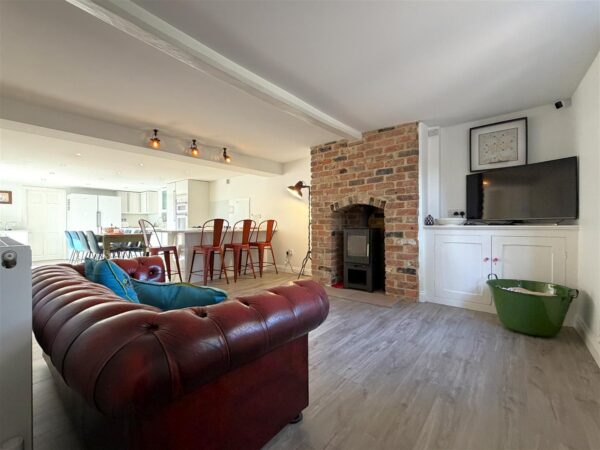 Jasmine Cottage, High Street, Collingham, Newark