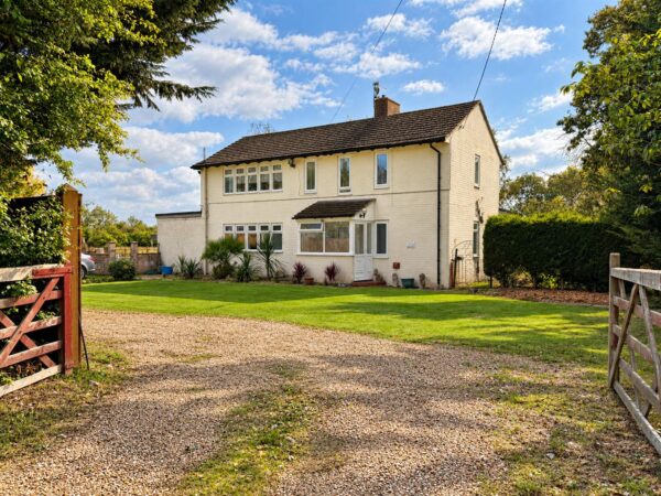 Ryecroft, Welbourn Road, Brant Broughton, Lincoln
