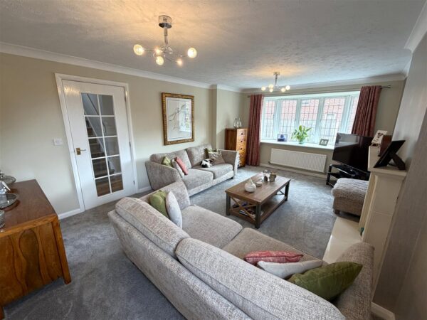 Goldstraw Lane, Fernwood, Newark
