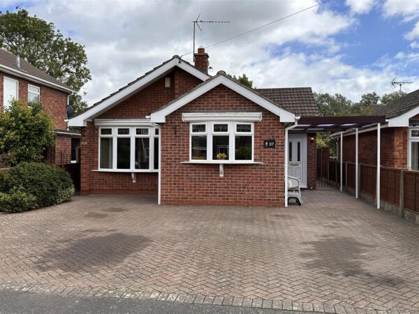 Queen Street, Balderton, Newark