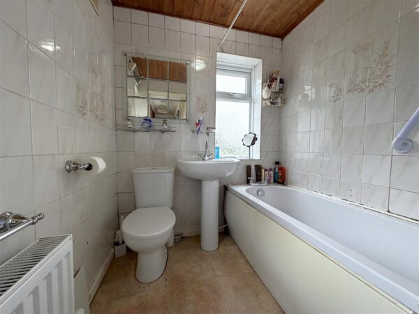 Ryecroft, Welbourn Road, Brant Broughton, Lincoln