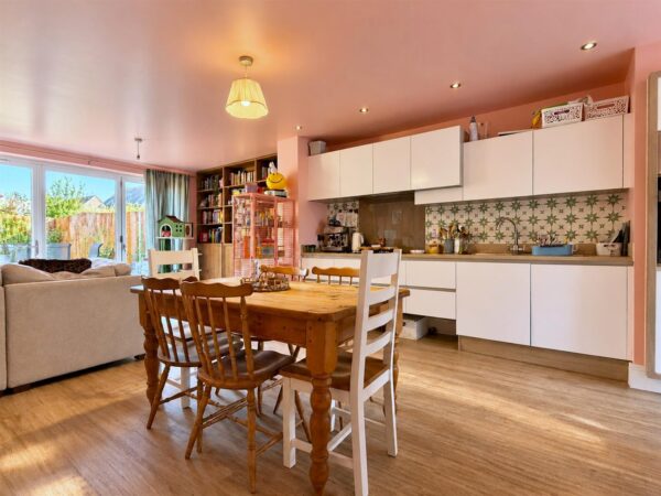 Cardington Way, Middlebeck, Newark