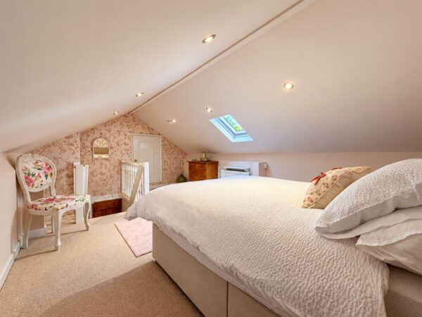 Butterfly Bungalow, Village Close, Farndon, Newark