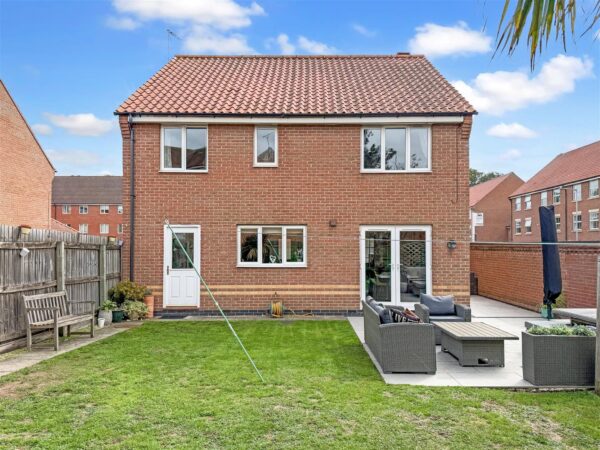 Goldstraw Lane, Fernwood, Newark