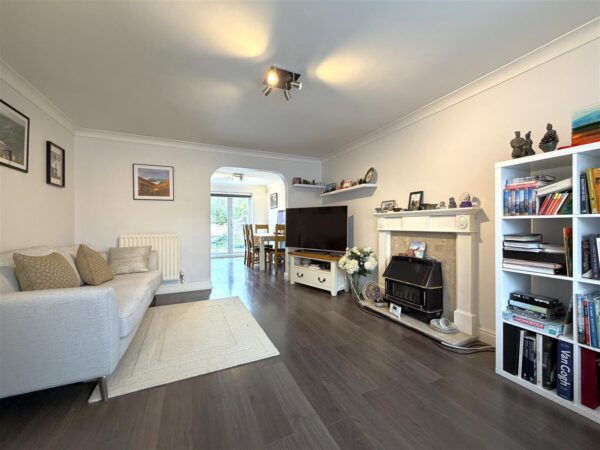 Edgehill Drive, Newark