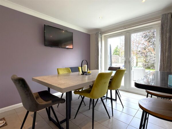 Goldstraw Lane, Fernwood, Newark