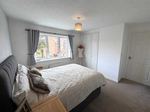 Goldstraw Lane, Fernwood, Newark