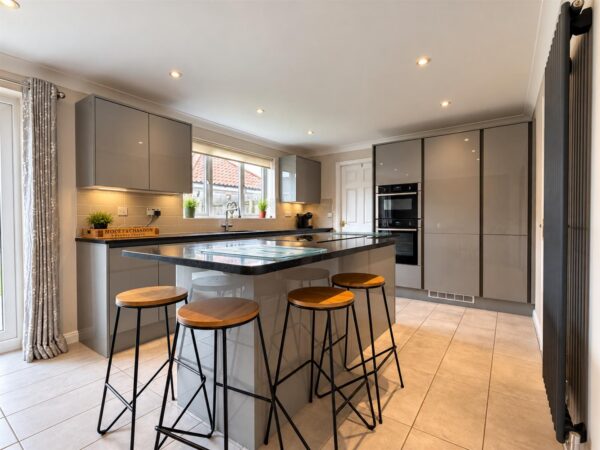 Goldstraw Lane, Fernwood, Newark