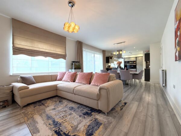 Yarnsworth Road, Middlebeck, Newark