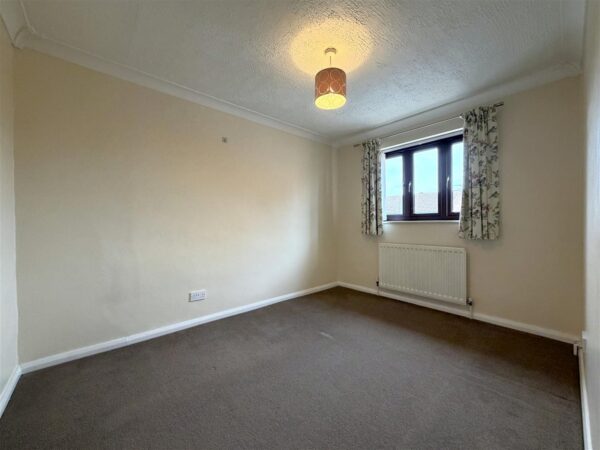 Waltham Close, Balderton, Newark