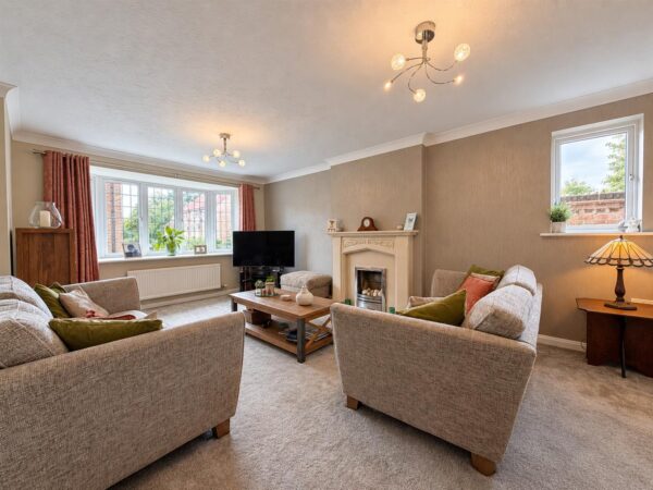 Goldstraw Lane, Fernwood, Newark