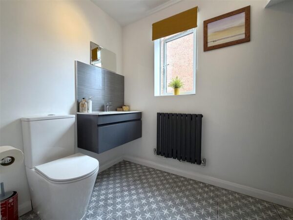 Goldstraw Lane, Fernwood, Newark